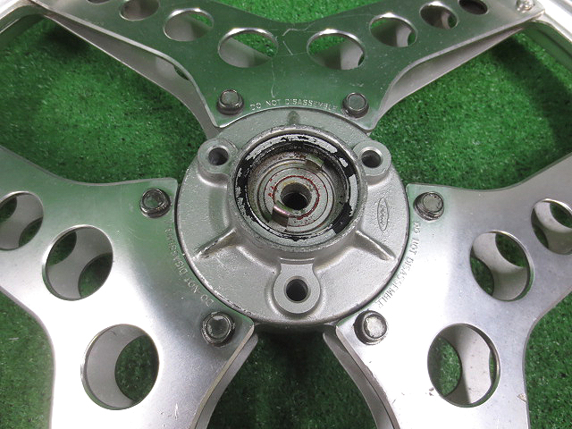 Yahoo!オークション 〇545 HONDA ホンダ MBX50 純正 フロントホイール Yahoo!オークション 〇545 HONDA ホンダ MBX50 純正 フロントホイール