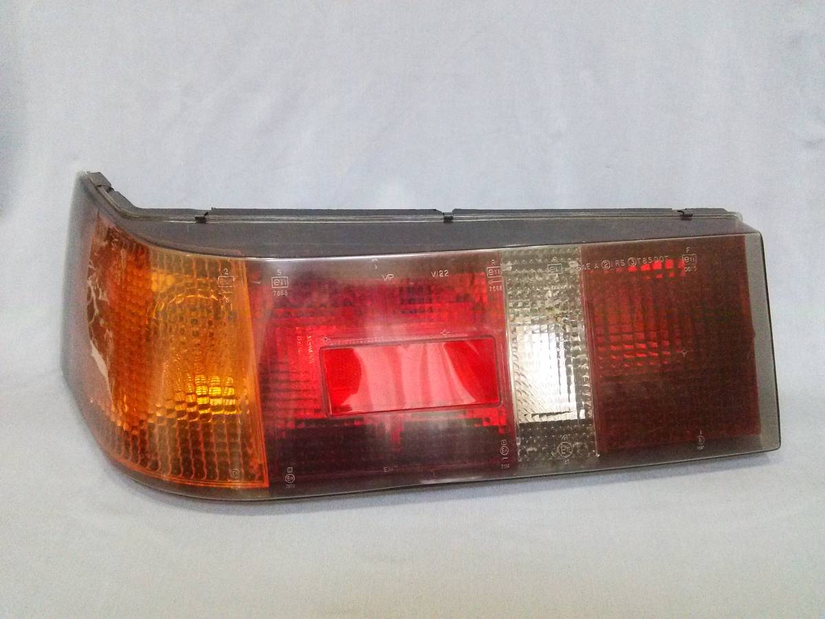 ☆ アルピーヌ V6ターボ テールランプ 左 未使用品 ☆ ルノー GTA