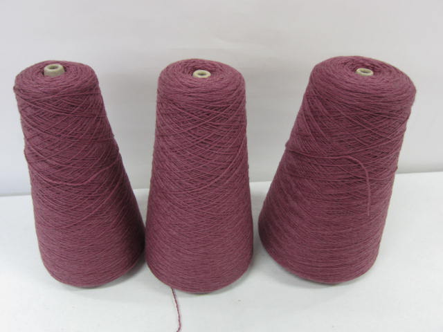 ★東洋紡糸　バルキー糸　カシミヤ100％　あずき　3本580ｇ★e801