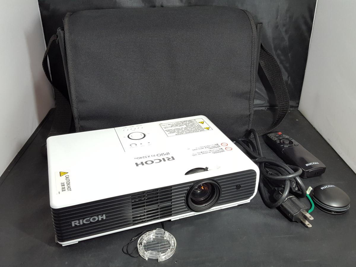 RICOH】プロジェクター IPSiO PJ X3240N ランプ使用112時間 動作品