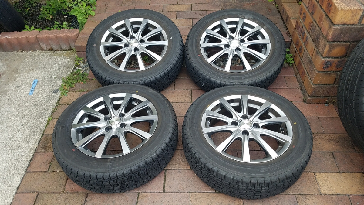 アクア　ヴィッツ　ポルテ　カローラ　パッソ　スペイド等　175/65R15 スタッドレス