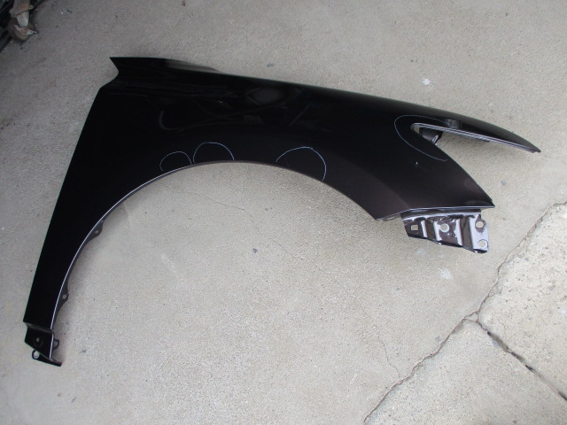 ＺＷＡ１０　レクサス　ＣＴ２００ｈ　純正　右フェンダー　ＢＲＯ