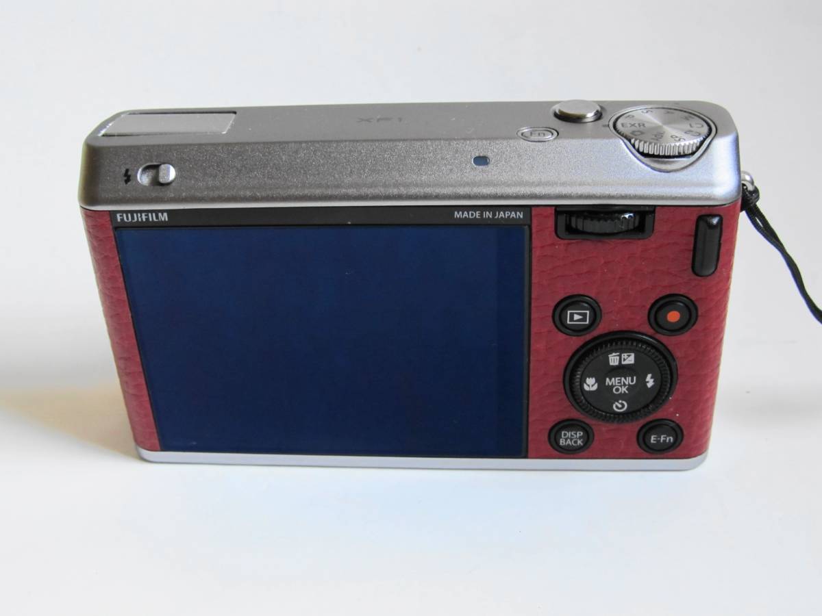 FUJIFILM XF1［レッド］少々難あり