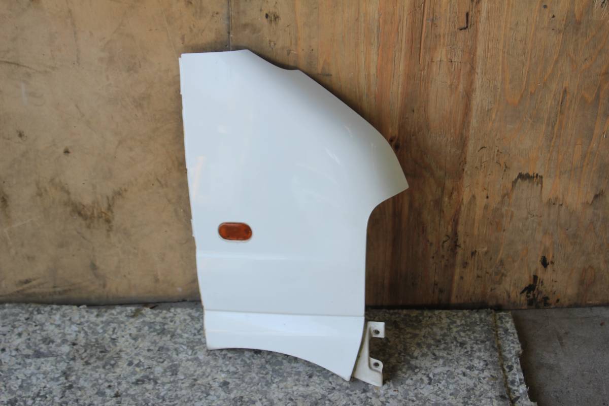 【中古】 マツダ H13 スクラム トラック キャリイ DA62T DG62T LE-DG62T 右 フロント フェンダー 26U RA1484
