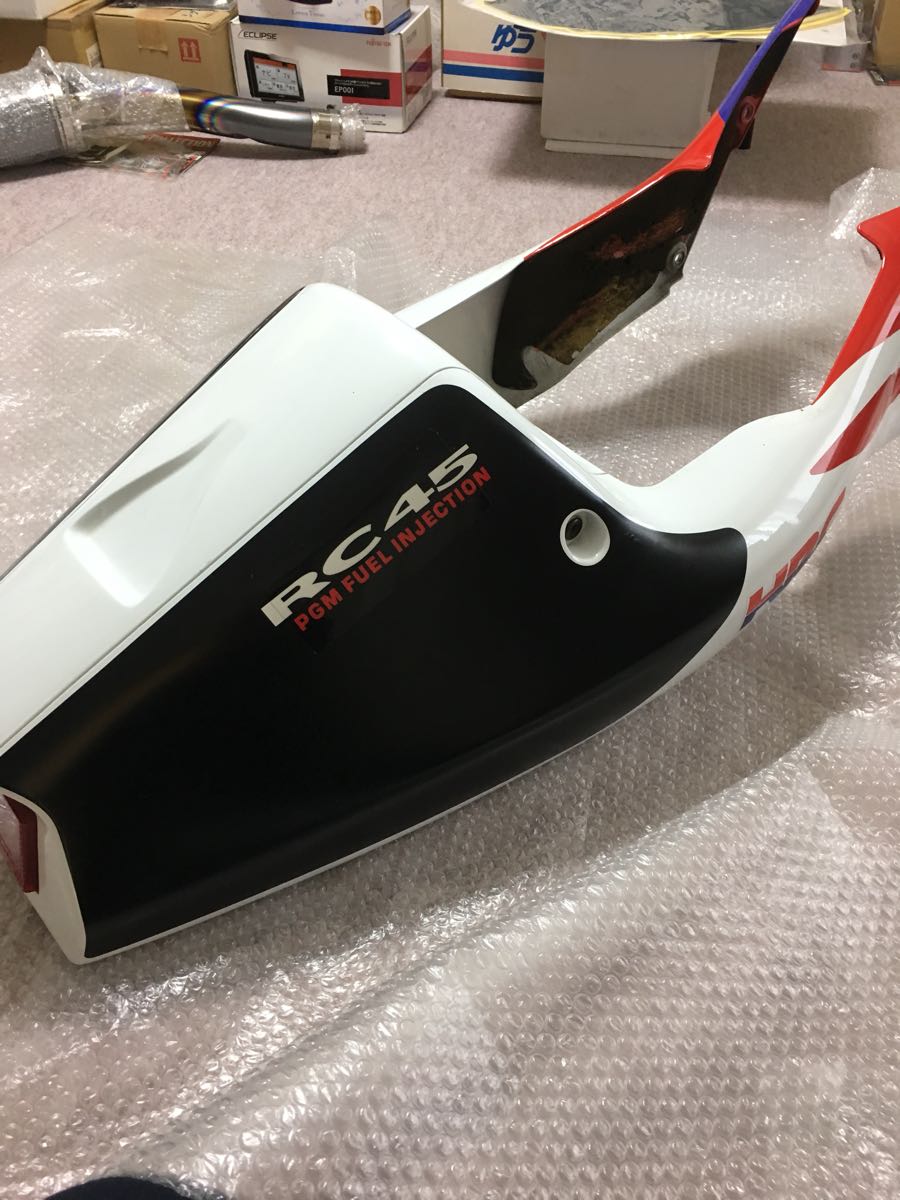 美品、RVF750R RC45 純正シートカウル