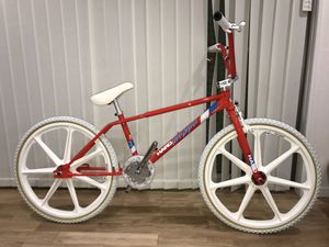 OLD未使用BMX赤OGK82-2AコブラグリップKUWAHARA mongoose WEBCO