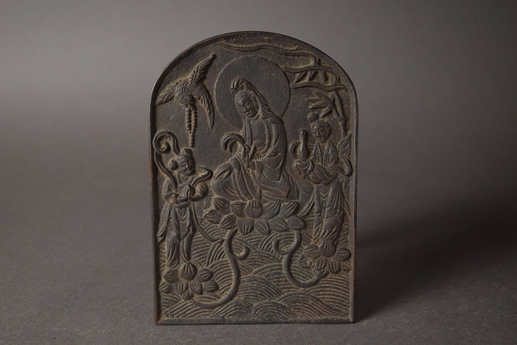 CENTER>商品の状態<BR>**********<BR>★ 商品サイズ：約28×9ｃｍ。總重約1550g。<BR>     ★ ゆうパック1130円。(九州1230円.北海道1440円 沖縄1430円)。<BR>サイズが1000mm超える：1400円，(九州1600円.北海道1730円 沖縄1820円)<BR>サイズが1200mm超える：1600円，(九州1830円.北海道2030円 沖縄2160円)<BR>サイズが1400mm超える：1800円，(九州1930円.北海道2250円 沖縄2370円)<BR>★ 台座なし<BR>===================================================================================<BR> 注 意 事 項<BR>***********<BR>===================================================================================<BR>★掲載されている画像の色はできる限り再現する様にはしておりますが、ＰＣの環境等により実際と<BR>多少異なる場合がございます。また年鑑掲載画像につきましては、あくまで参考程度にお考えくださ<BR>い。<BR>===================================================================================<BR>★商品の実見や電話での状態の説明は行っておりません。掲載画像と説明欄にてご判断ください。<BR>===================================================================================<BR>★説明文はあくまでも補助的なものなので、写真をしっかり見て、個数、またキズ・カケ・汚れ・ニュウ<BR>等をご確認ください。判断ができない場合は入札をお控えください。<BR>===================================================================================<BR>★当方で扱っているものはすべて一度人の手に渡ったものです。完品をお求めになる方はご入札を<BR>お控えください。また、ほこり・汚れ・匂い等ございますので、神経質な方のご入札はご遠慮ください。<BR>===================================================================================<BR>★当店の商品は古い物が多い、画像のみの判断になりますので、基本的に当店が本物と確信できる<BR>物以外は本物とは言われません、落札後のクレームや返品は固くお断り申し上げます。<BR>===================================================================================<BR>★取引トラブルが多い為、新規の方、悪い評価が多い方の入札は入札前に質問欄からご連絡下さい。<BR>ご連絡のない入札は削除を行う場合がありますのでご了承ください。<BR>===================================================================================<BR>★落札後24時間以内に、必ず連絡の取れる方、３日以内にご入金できる方のみご入札ください。<BR>===================================================================================<BR>★数ある商品の中からこちらの商品を御観覧いただきありがとうございます。<BR>===================================================================================<BR>★通常、ご送金を確認した翌日に発送しています<BR>===================================================================================<BR>★送料の範囲内で可能な限り厳重で丁寧な梱包を心掛けています