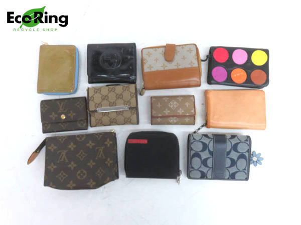 1円 ヴィトン モノグラム コーチ グッチ ラシット プラダ ツモリチサト 二つ折り財布 キーケース ピンバッジ 他 小物 計12点セット HJ221