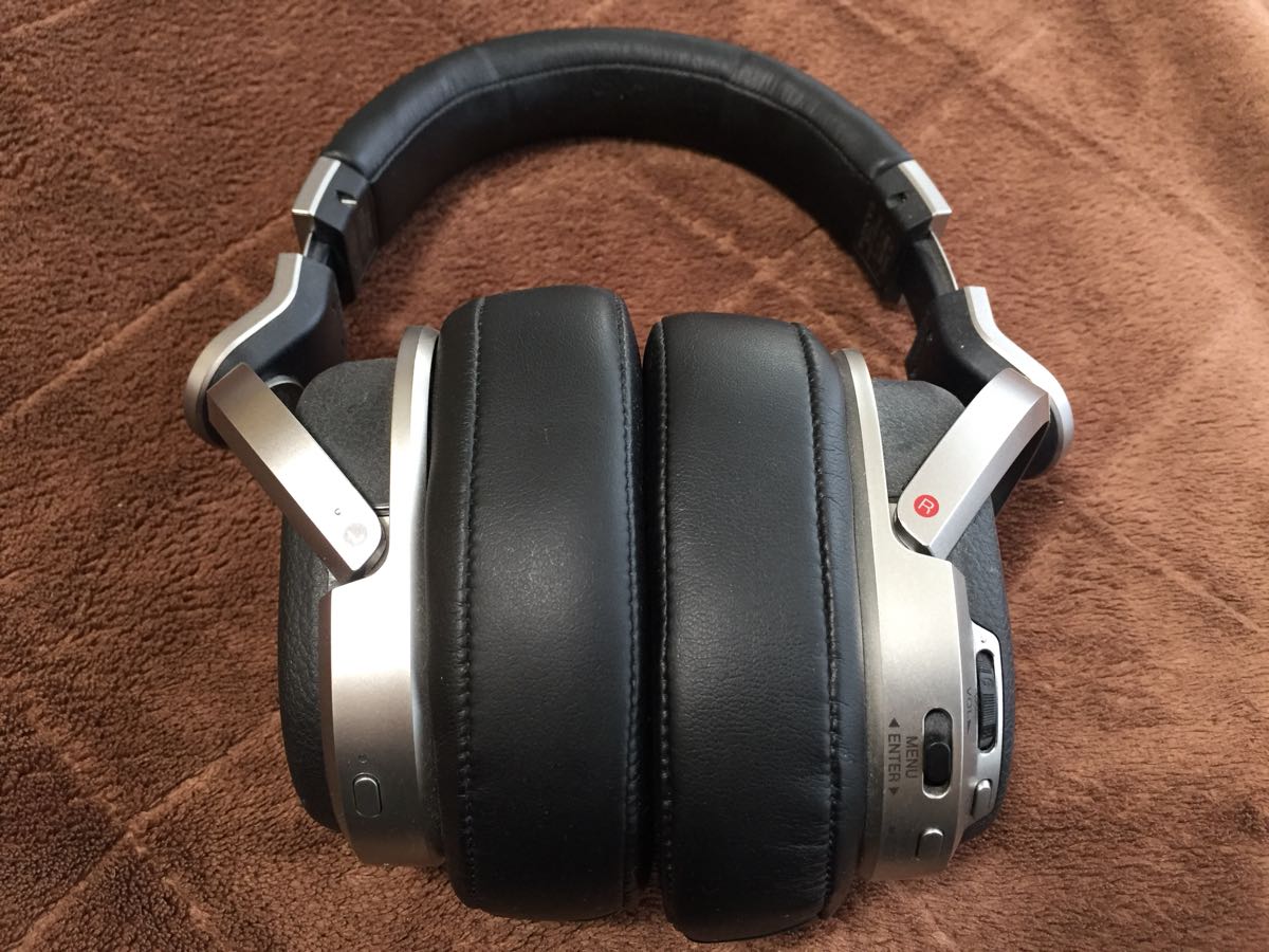 ソニー 9.1ch デジタルサラウンドヘッドホン MDR-HW700DS 快適 ソニー 9.1ch デジタルサラウンドヘッドホン MDR-HW700DS 快適