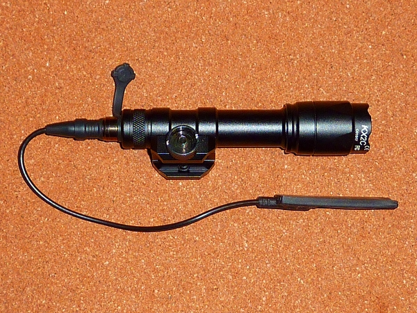SUREFIREタイプ M600C-BK SCOUT LIGHT AS58440 スカウトライト 20mm