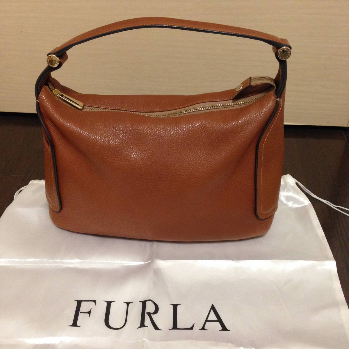 【正規品，人気】 FURLA フルラ 品 レザー ワンショルダー バッグ ブラウン ハンドバッグ(ショルダー)｜売買されたオークション情報、yahooの商品情報をアーカイブ公開 - オークファン ショルダー