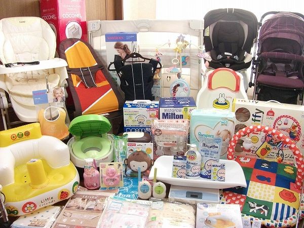 ★豪華★出産準備セット★ベビーベッド「ココネル」/電動ラック/新生児対応チャイルドシート/オート4輪ベビーカー/体重計/抱っこ紐ほか_1