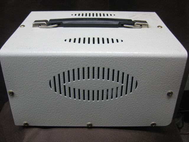 ☆韓国製 昇圧トランス 5KVA UP HT-5000U 110V→220V☆(昇圧