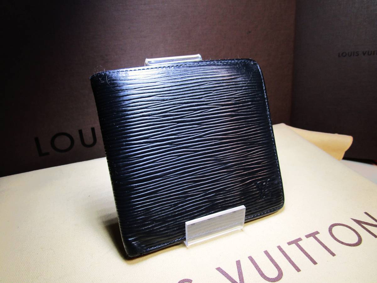 【激安大特価，大得価】 良品 正規 LOUIS VUITTON エピ マルコ 二つ折り財布 小銭入れ付き 銀ロゴ(エピライン)｜売買されたオークション情報、yahooの商品情報をアーカイブ公開 - オークファン 服飾小物