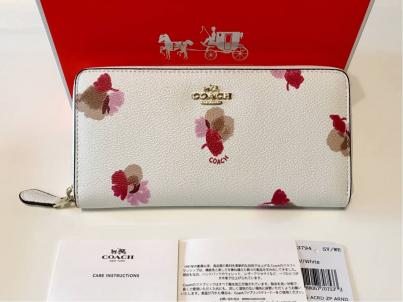 COACH - 花柄 ホワイト フラワー コーチ 新品未使用コーチ長財布花柄