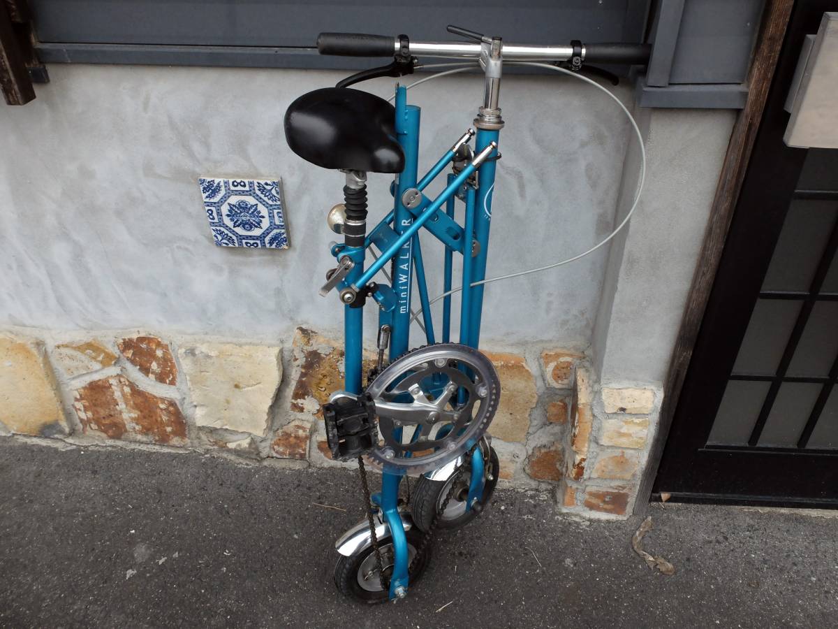 17バイシクル mini WALKER ミニウォーカー 8インチタイヤの折り畳み