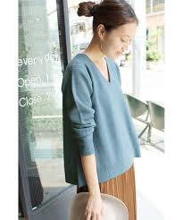 限定SALE，爆買い ２０１６aw iena slobe 圧縮 ウール トラペラーズ Vネック プルオーバー ニット ダークブルー(セーター)｜売買されたオークション情報、yahooの商品情報をアーカイブ公開 - オークファン トップス