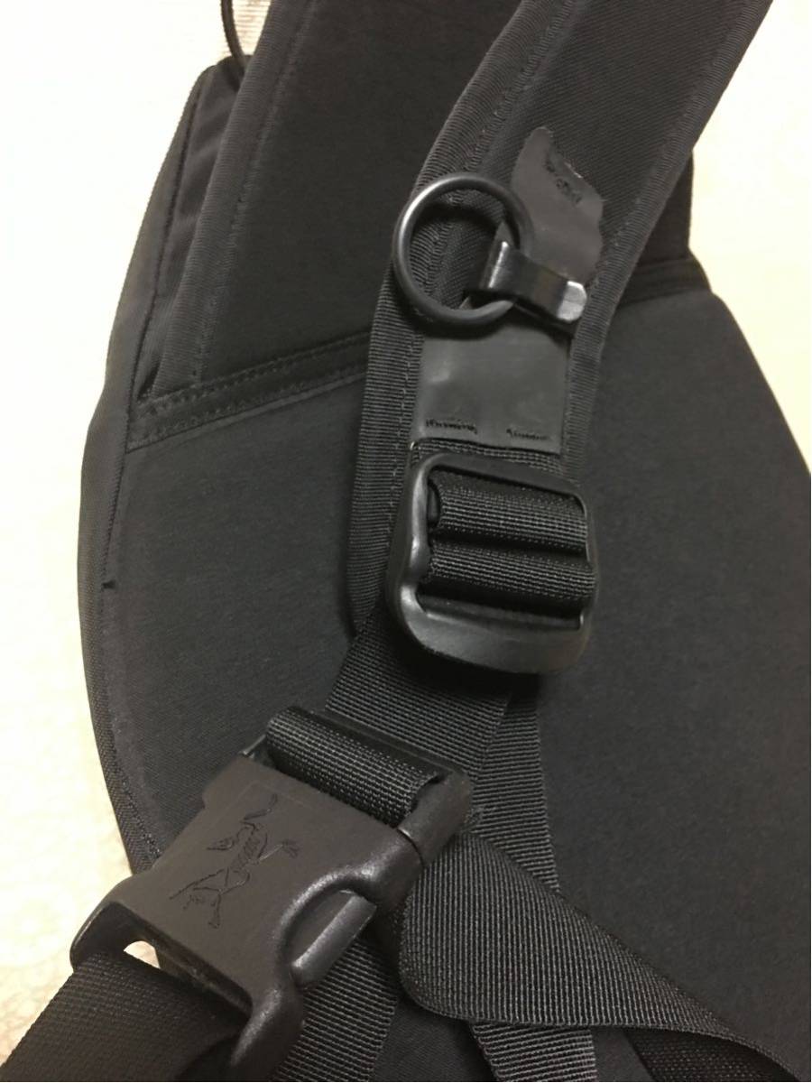 廃番 希少 アークテリクス クイバー ワンショルダー イエロー 中古