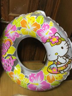 超！大きな浮き輪 120cm「 サンリオ ハローキティ」 未使用 ロープ付