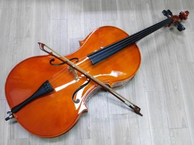 PLAYTECH メーカー不明 無銘 チェロ 4/4 美品 練習用などに/H302
