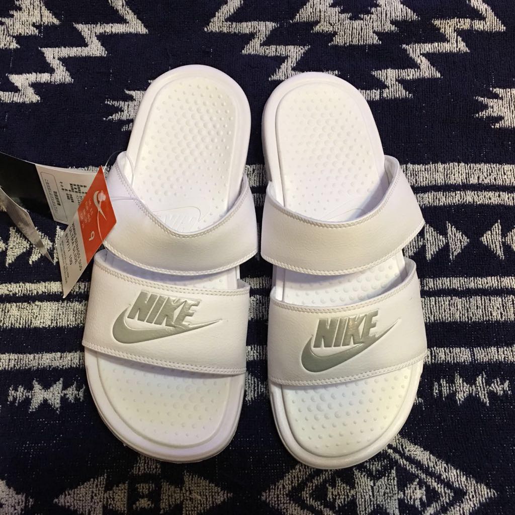 ☆ナイキ☆ベナッシデュオ☆ホワイト☆NIKE☆BENASSI DUO☆シャワーサンダル☆27センチ★超人気★希少