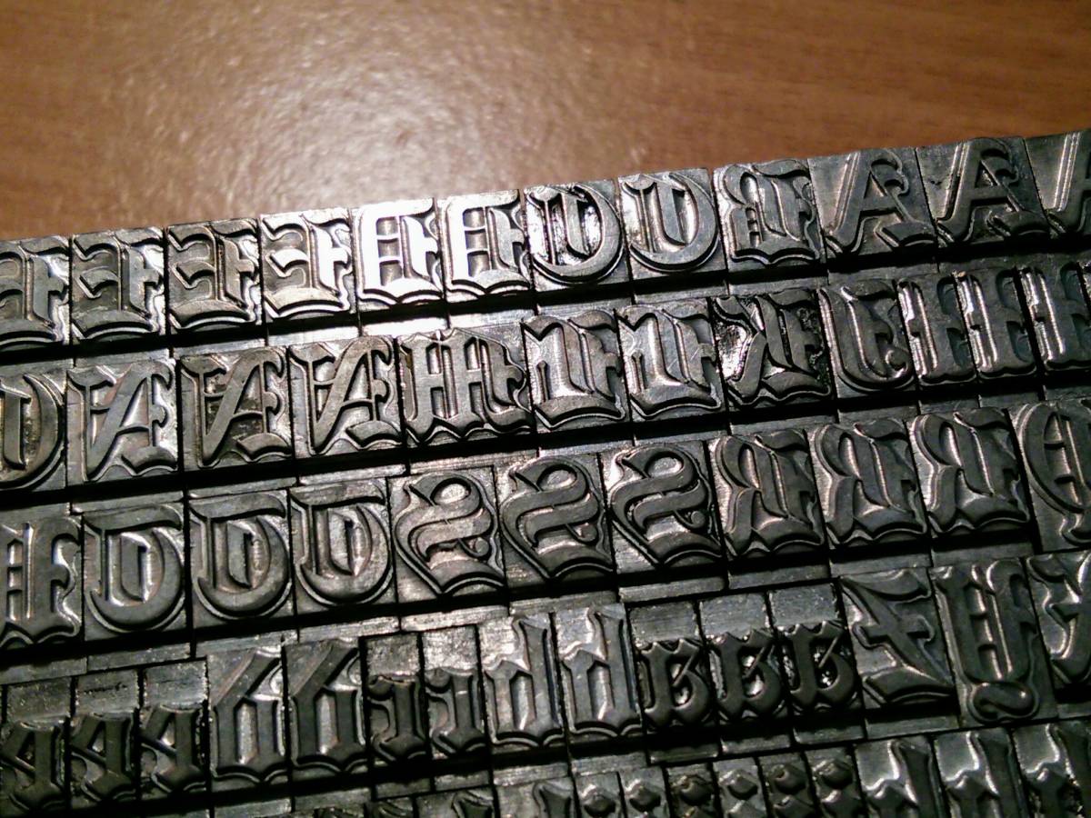 30pt Old English メタルスタンプ 古書体 大文字・小文字 洗浄済
