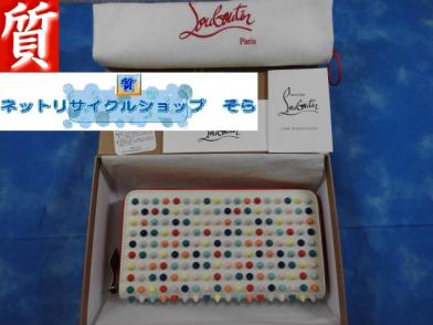  質屋 本物 ルブタン 長財布 ラウンド パネトーネ スパイク ホワイト＋マルチ 新同(その他)｜売買されたオークション情報、yahooの商品情報をアーカイブ公開 - オークファン その他