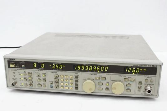 LEADER 3220 シグナルジェネレーター標準信号発生器リーダー電子ジャンク LEADER/リーダー電子 シグナルジェネレータ/信号発生器○LG3226 中古