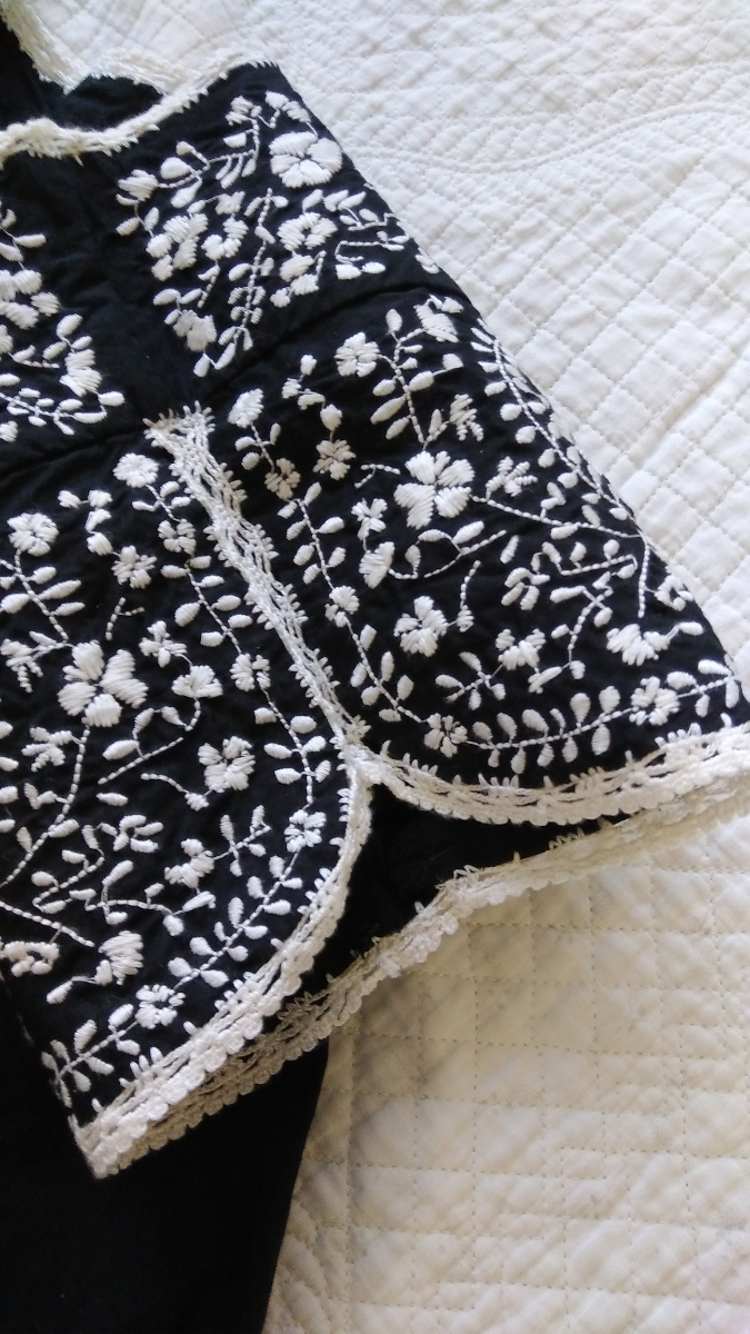 cloth&cross ハグオーワー　フォークロア　スモック　ブラック