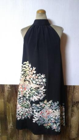 着物リメイク★73★黒留袖ホルターネックワンピース★鶴花々