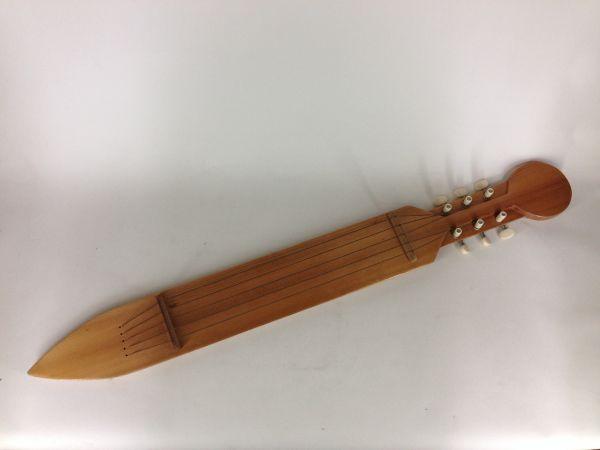 練習用トンコリ 【アイヌの伝統的弦楽器】 中古品