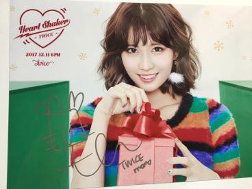 TWICE【モモ】直筆サイン入り☆A4サイズ写真 【公式通販】