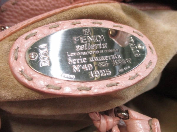 フェンディ FENDI バッグ ショルダーバッグ レザー ピンクベージュ セレリア