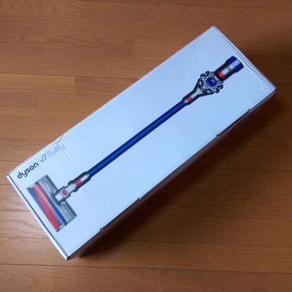 △新品未使用 Dyson【ダイソン】Dyson V7 Fluffy サイクロン