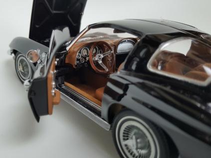 シボレーコルベットスティグレークーペダンバリーミント1/24 中古