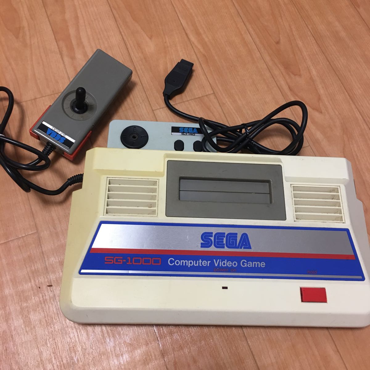 SG-1000Ⅱ SEGA セガ コンピュータービデオゲーム SG-1000本体と 