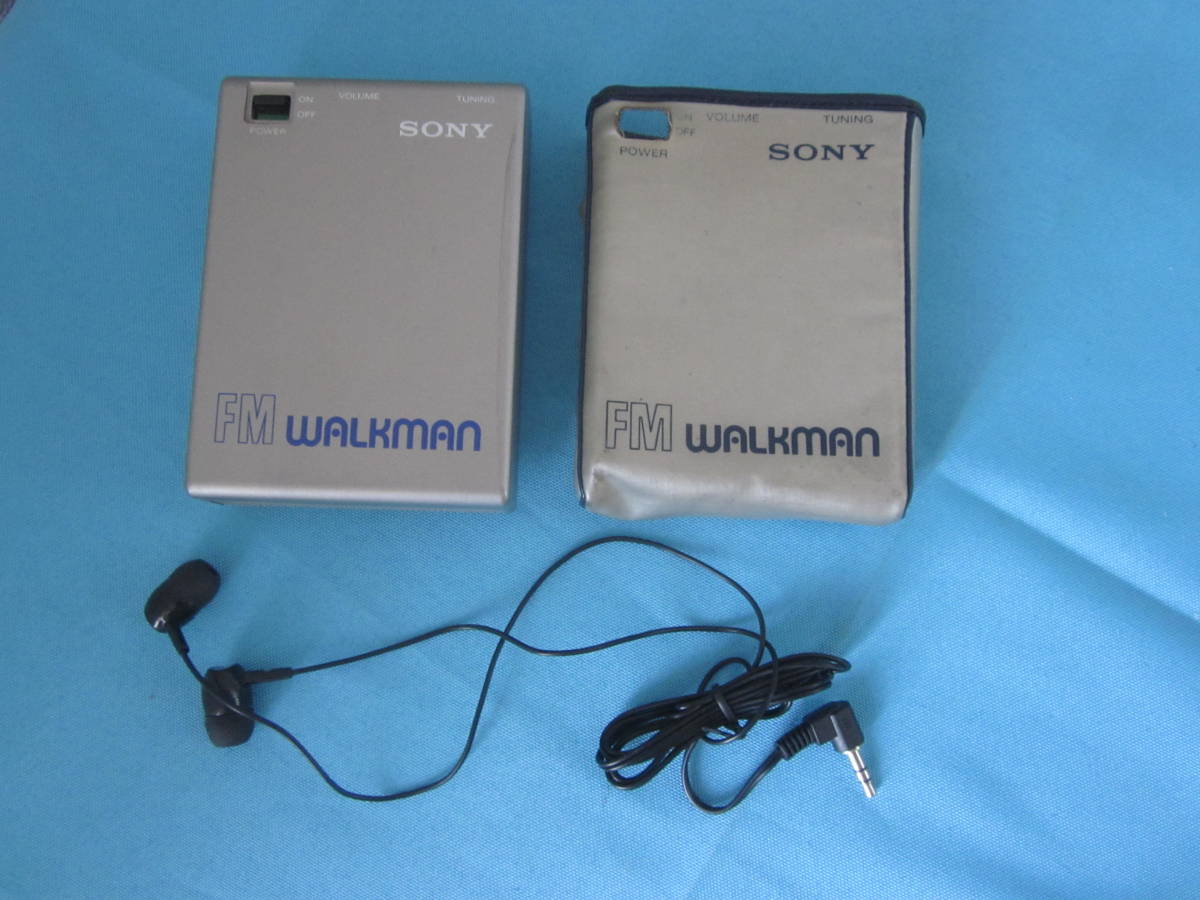 955SONY FMウォークマンSRF-30 希少(FM北海道ロゴ入り) Sony Vintage