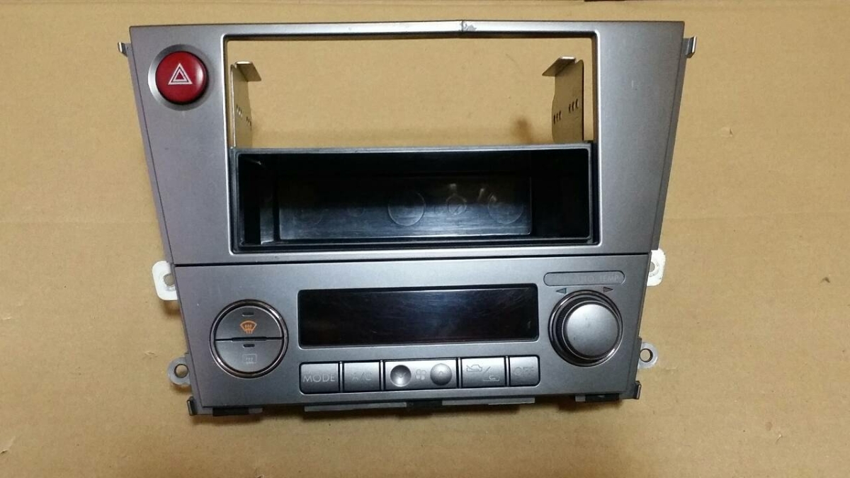 スバル　レガシィ BL5 BP5 BLE オーディオパネル 1DIN 2 DIN
