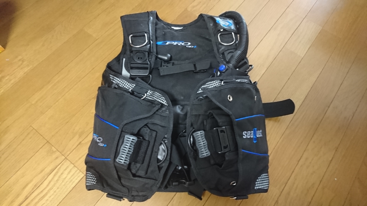 値下げしました‼️シークエスト WAVE BC sea Quest BCジャケット Used 