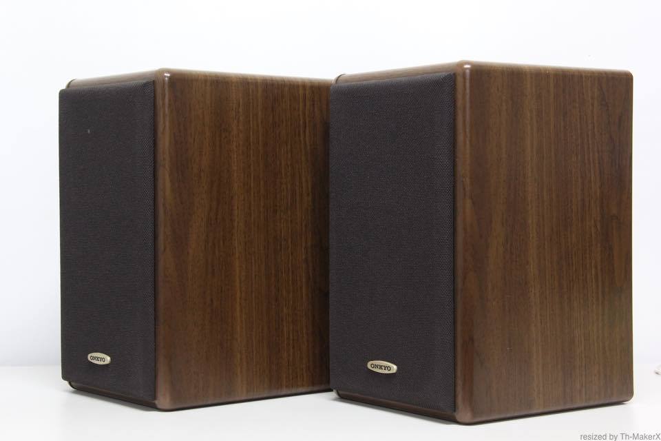 オーディオ機器 ONKYO オンキョー 2WAYスピーカー D-202Aペア いい音！