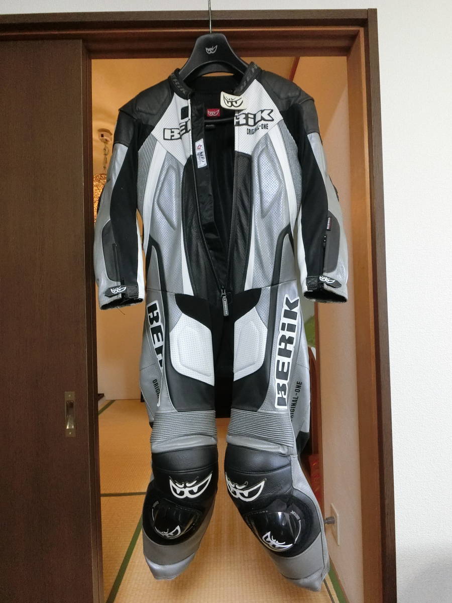 BERIK ベリック革つなぎ レーシングスーツ LWサイズ BERIK ベリック