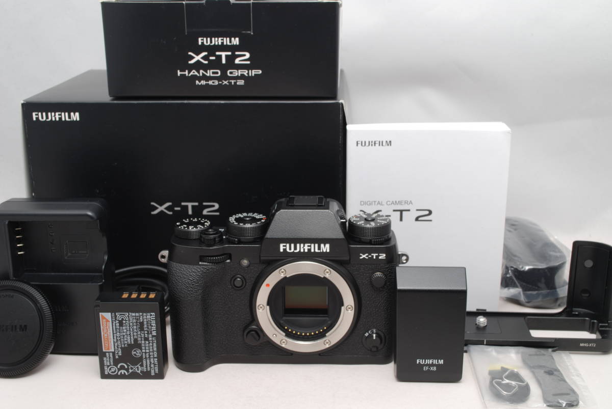 ほぼ新品・おまけ付富士フイルム(FUJIFILM)のX-T2、ボディ ほぼ新品・おまけ付富士フイルム(FUJIFILM)のX-T2、ボディ