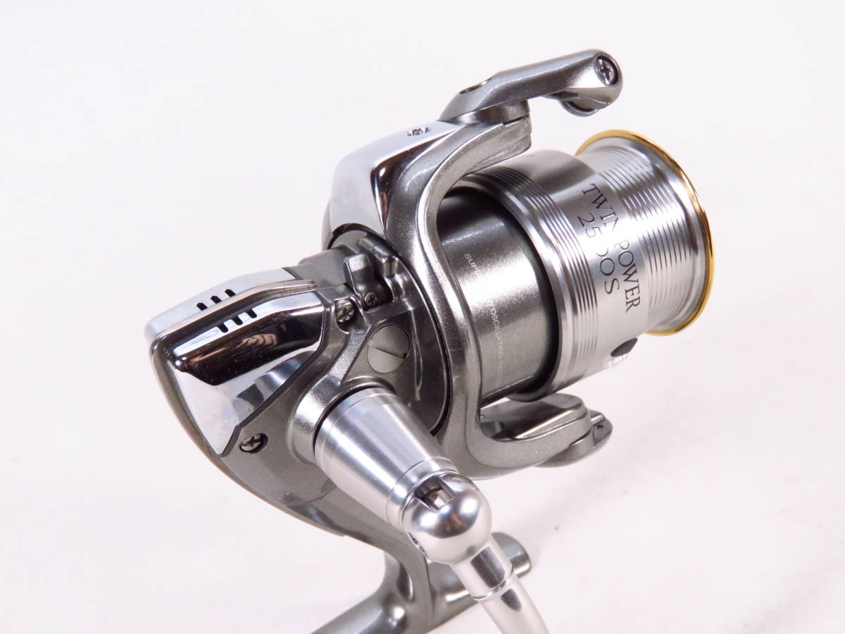 05ツインパワー2500 日本製 シマノ SHIMANO 05 ツインパワー TWINPOWER