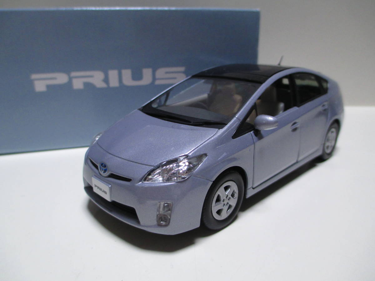 3代目プリウス トヨタ PRIUS 30系 非売品 1⁄30 ミニカー 30プリウスの 