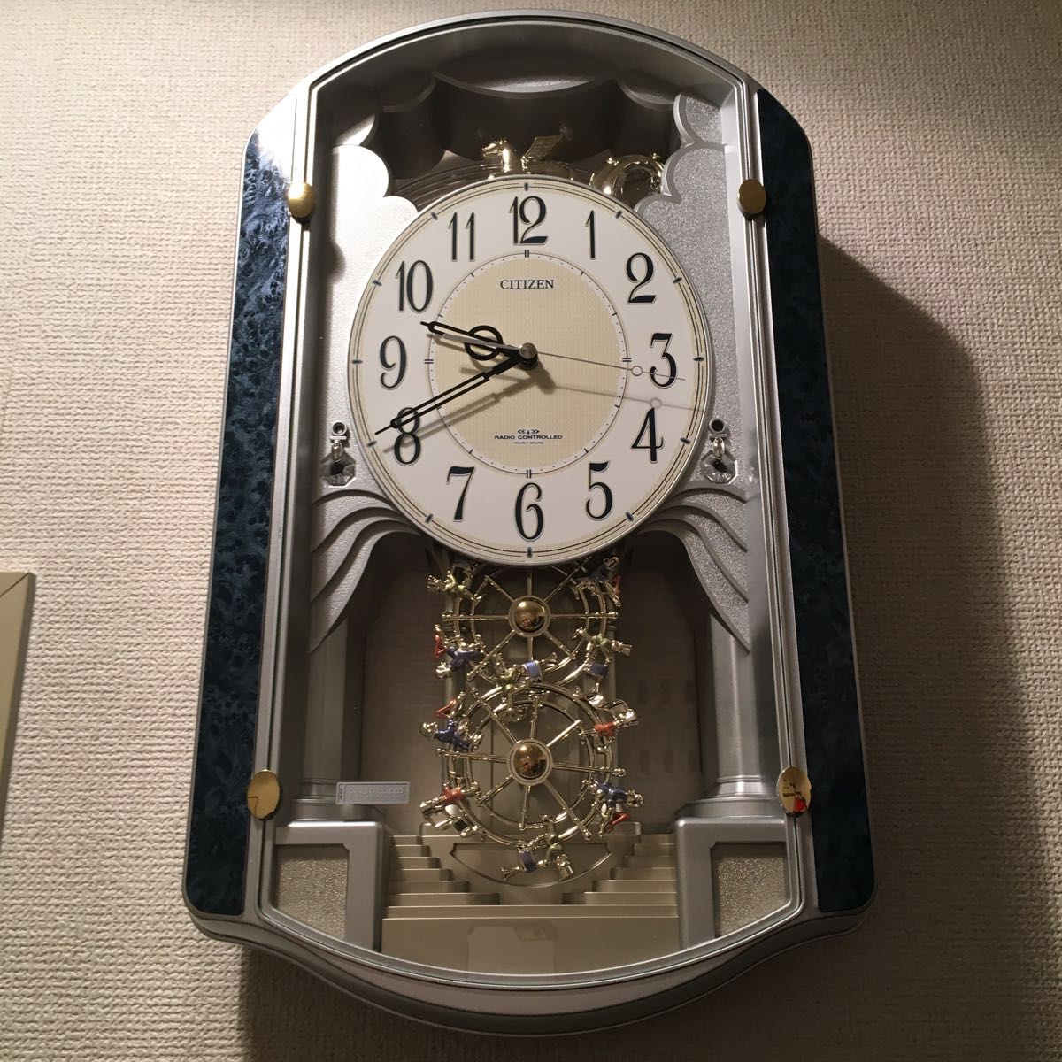 CITIZEN 電波時計 からくり時計 4MN462-0 - メルカリ 掛け時計 