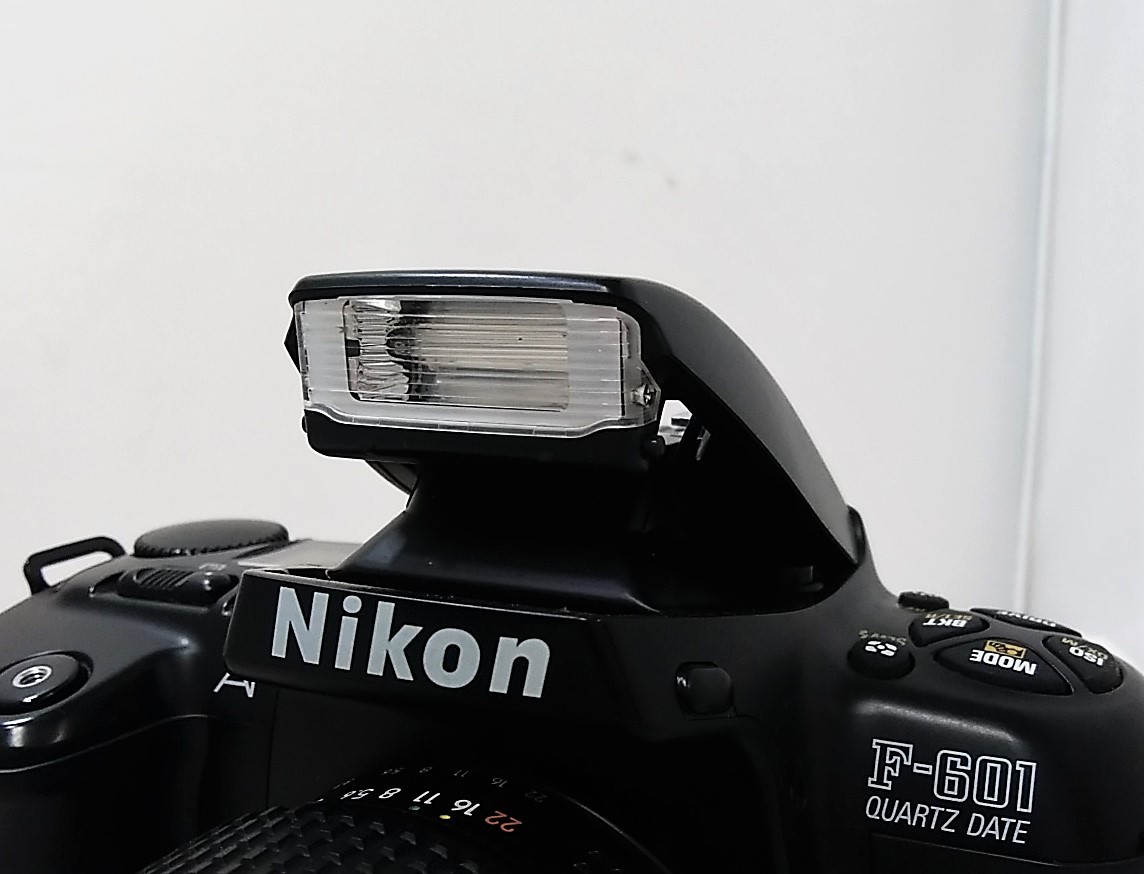 カメラ Nikon F-601 QUARTZ DATE AF NIKKOR 35-70mm SB-25