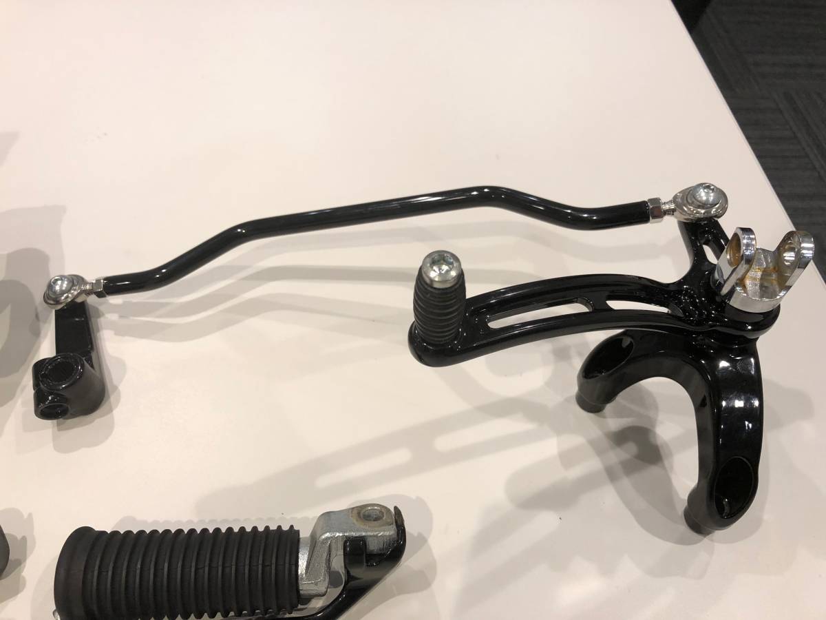 純正】50700040：リアセットフットコントロール スポーツスター用 美品 