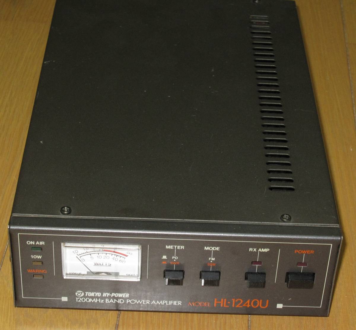リニアアンプ 東京ハイパワー 1200MHz お 手頃 価格