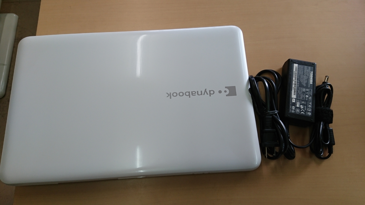 dynabook 東芝 ノートパソコン : PT55236HBMW T552 T552⁄36HW(Office 