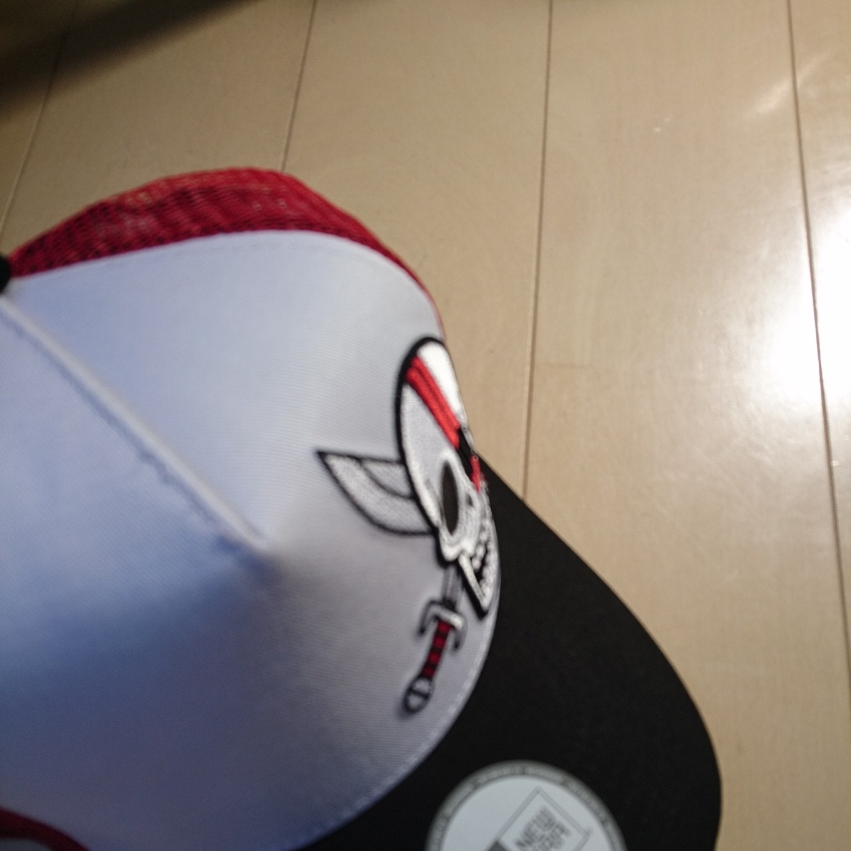 新品NEW ERA ニューエラ ワンピース シャンクス メッシュキャップ